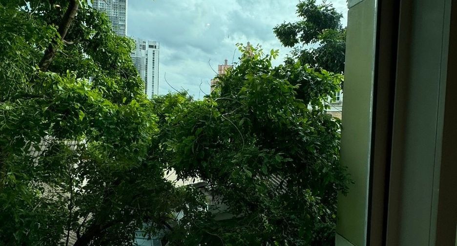 For rent 1 Beds condo in Khlong Toei, Bangkok