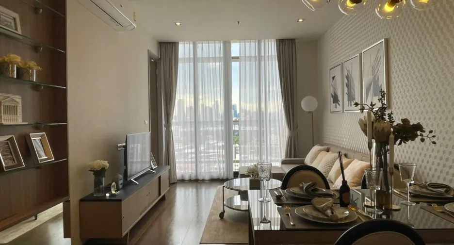 For rent 2 bedrooms apartment in Khlong Toei, Bangkok
