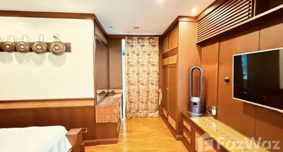 For rent studio apartment in Yan Nawa, Bangkok