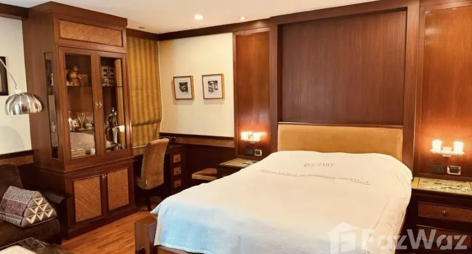 For rent studio apartment in Yan Nawa, Bangkok