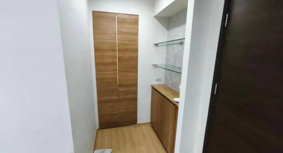 Аренда 2 спальни кондо в Пхра Кханонг, Бангкок