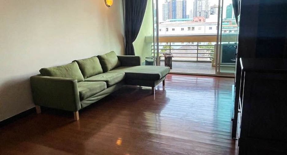 For rent 2 bedrooms condo in Watthana, Bangkok