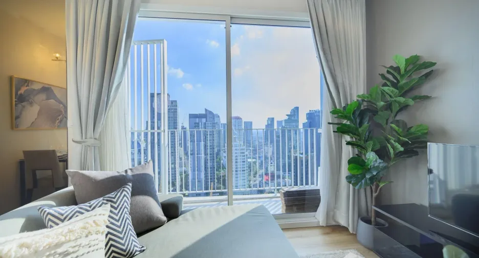 For rent 2 bedrooms condo in Watthana, Bangkok