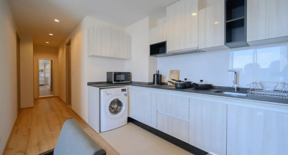 For rent 2 bedrooms condo in Watthana, Bangkok