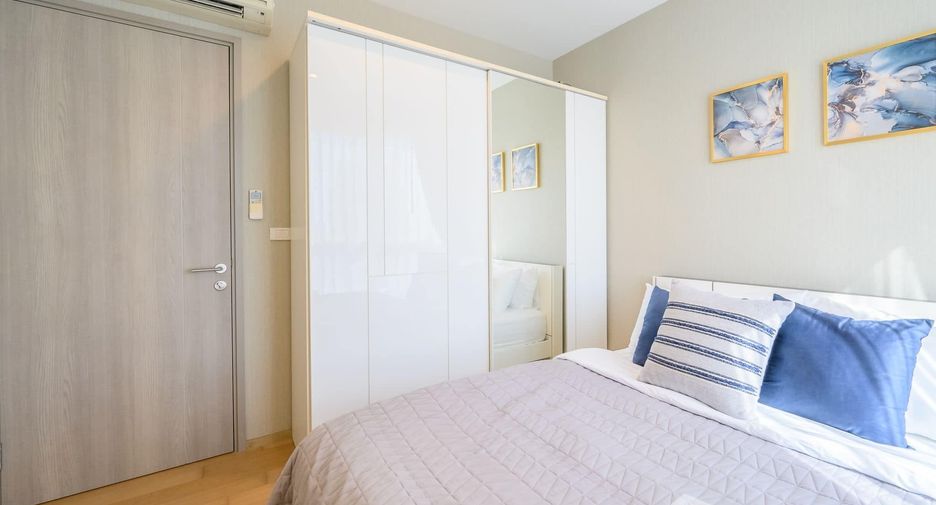 For rent 2 bedrooms condo in Watthana, Bangkok