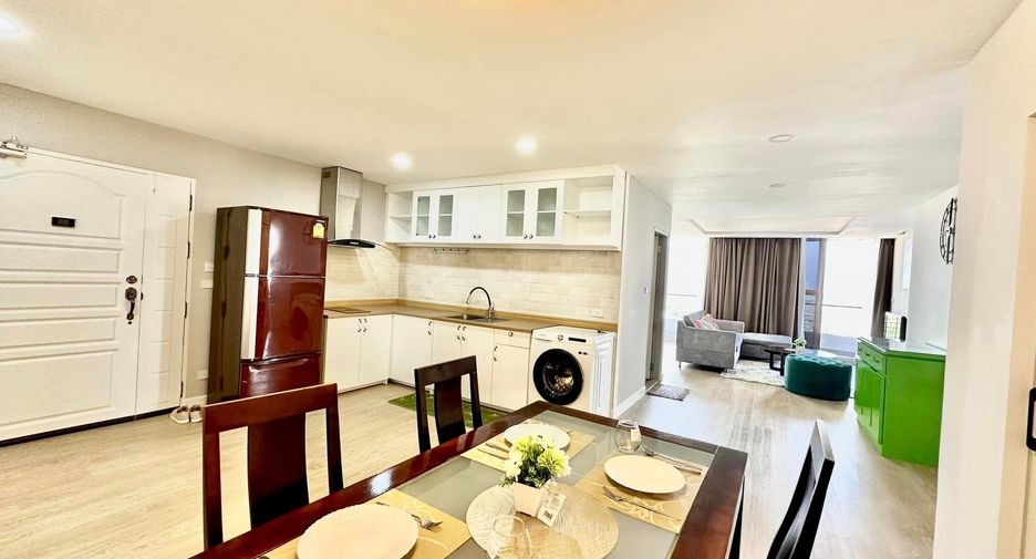 À louer 2 chambres condo à Watthana, Bangkok