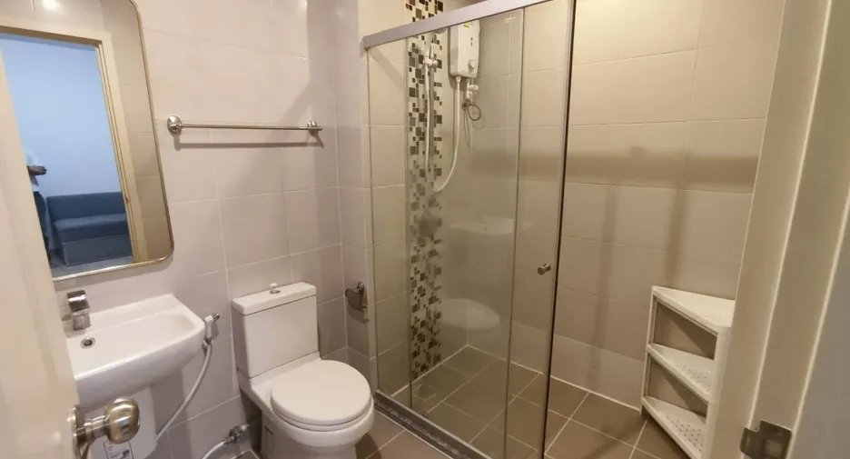 For rent 1 bed condo in Huai Khwang, Bangkok