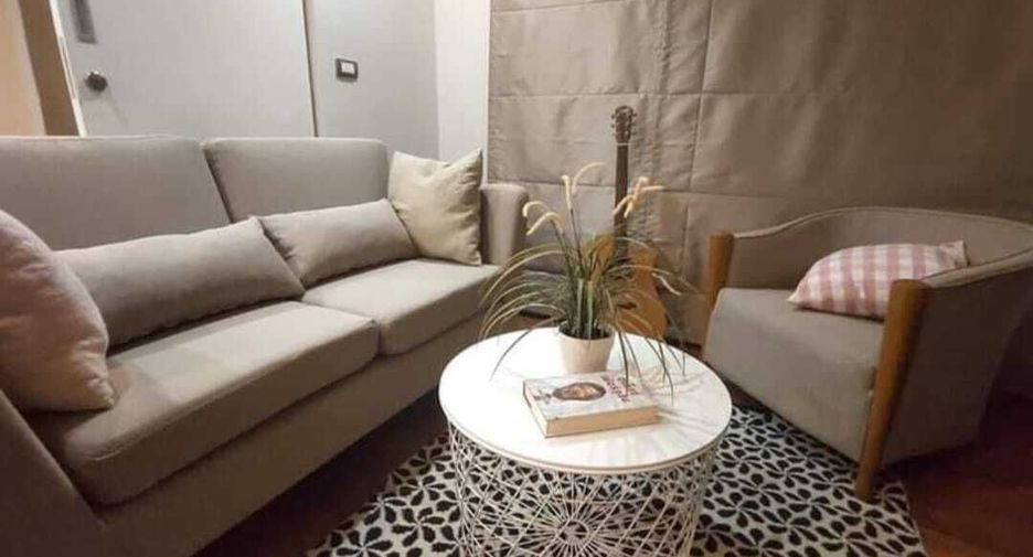 For rent 2 bedrooms condo in Phra Khanong, Bangkok