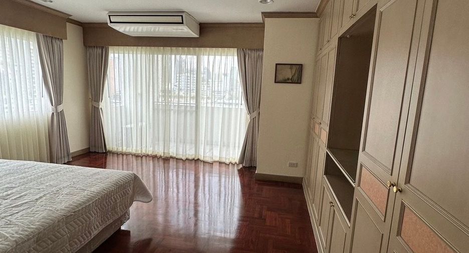 À louer 2 chambres condo à Watthana, Bangkok