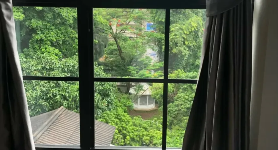 For rent 2 bedrooms condo in Pathum Wan, Bangkok