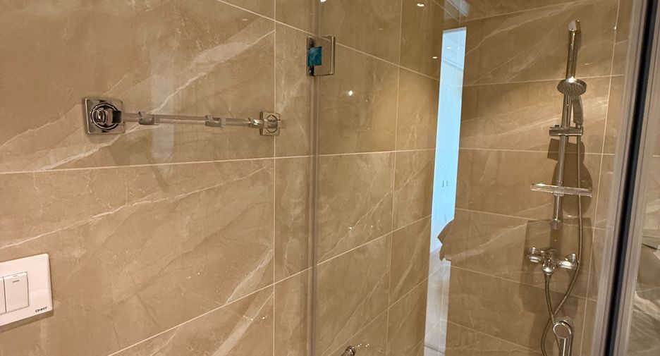 For rent 1 bed condo in Yan Nawa, Bangkok