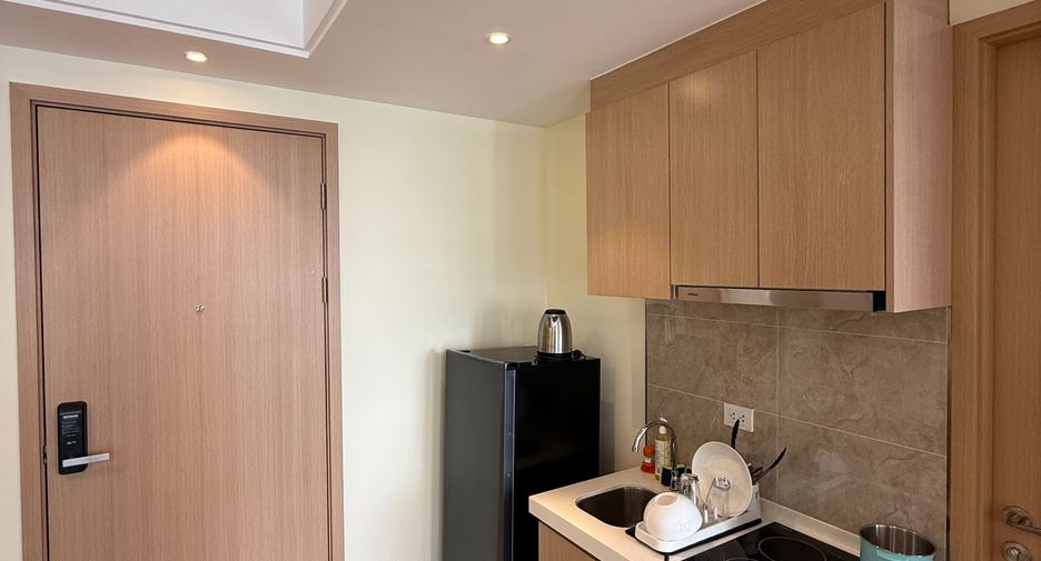 For rent 1 bed condo in Yan Nawa, Bangkok