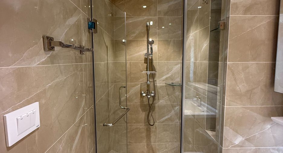 For rent 1 bed condo in Yan Nawa, Bangkok