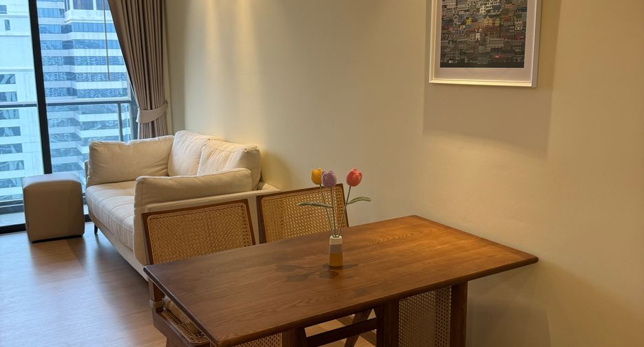 For rent 1 bed condo in Yan Nawa, Bangkok