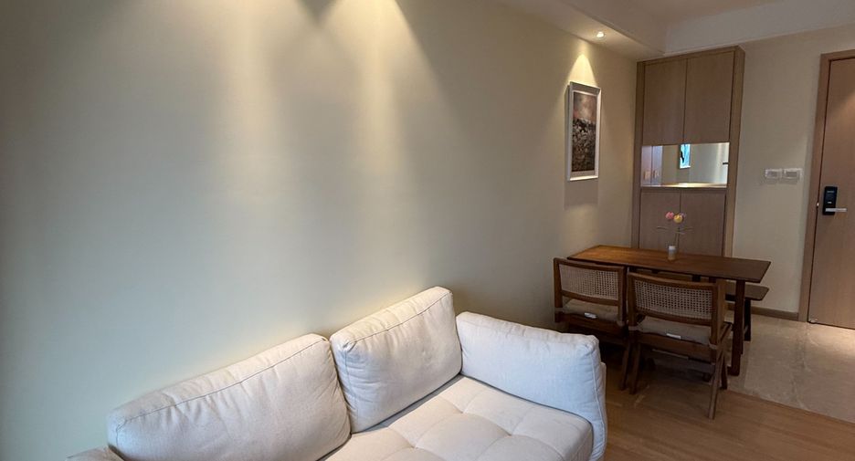 For rent 1 bed condo in Yan Nawa, Bangkok