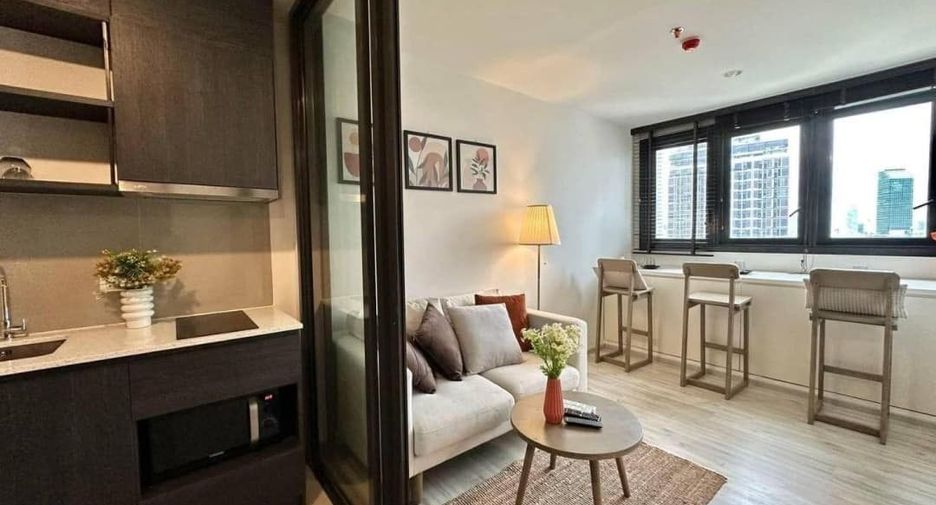 Wohnung zur Miete mit 1 Zimmer in Huai Khwang, Bangkok