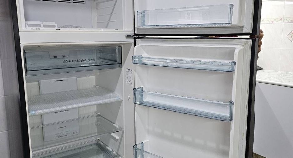 Condo en alquiler de 3 habitaciones en Watthana, Bangkok