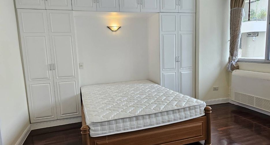 Condo en alquiler de 3 habitaciones en Watthana, Bangkok