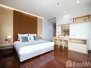 Apartamento en alquiler de 3 habitaciones en Khlong Toei, Bangkok