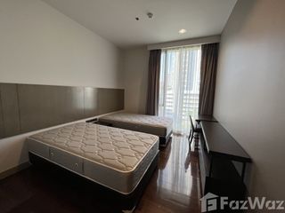 Apartamento en alquiler de 3 habitaciones en Khlong Toei, Bangkok