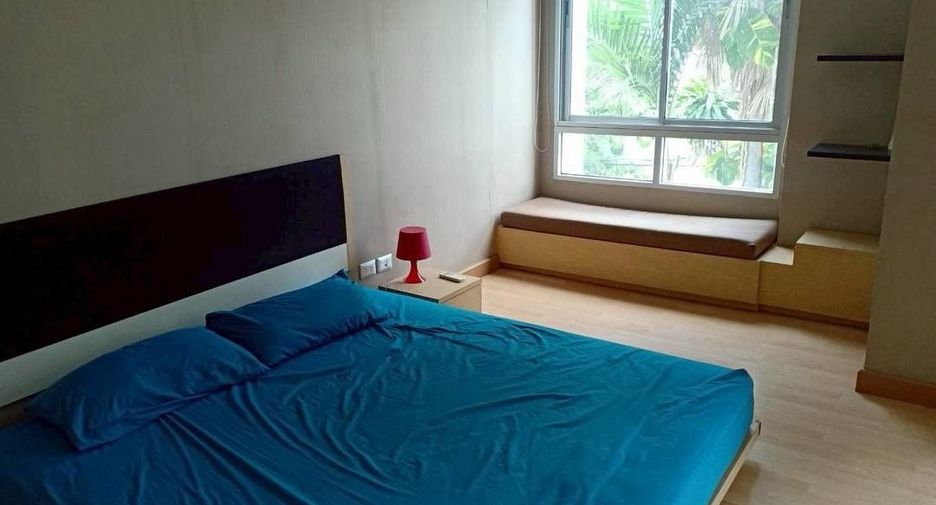 For rent 1 bed condo in Phra Khanong, Bangkok