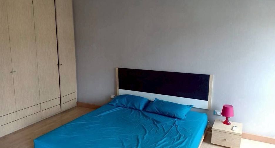 For rent 1 bed condo in Phra Khanong, Bangkok