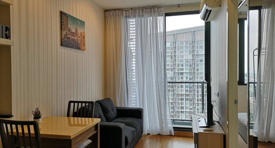 For rent 1 bed condo in Phra Khanong, Bangkok