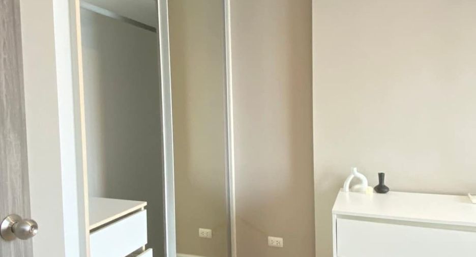 For rent 1 bed condo in Huai Khwang, Bangkok