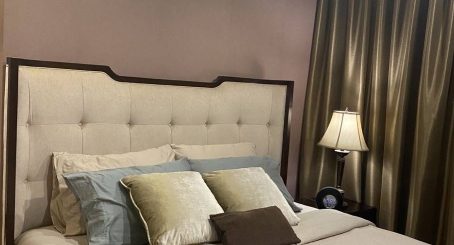 For rent 2 ベッドルーム condo in Watthana, Bangkok