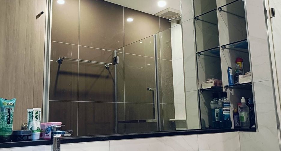 For rent 1 bed condo in Phra Khanong, Bangkok