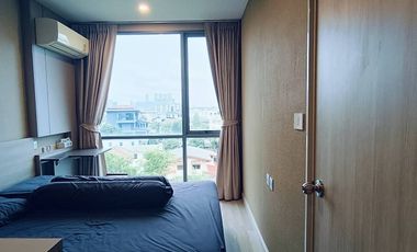À louer 1 chambre condo à Phra Khanong, Bangkok