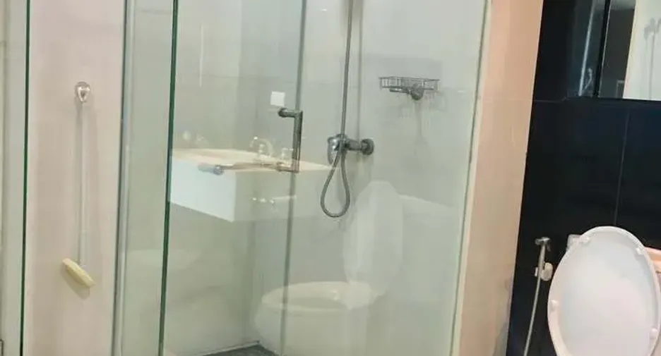 Аренда студия кондо в Патхум Щан, Бангкок