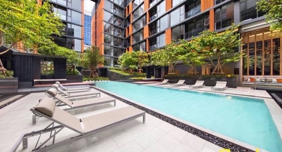 For rent 1 bed condo in Watthana, Bangkok