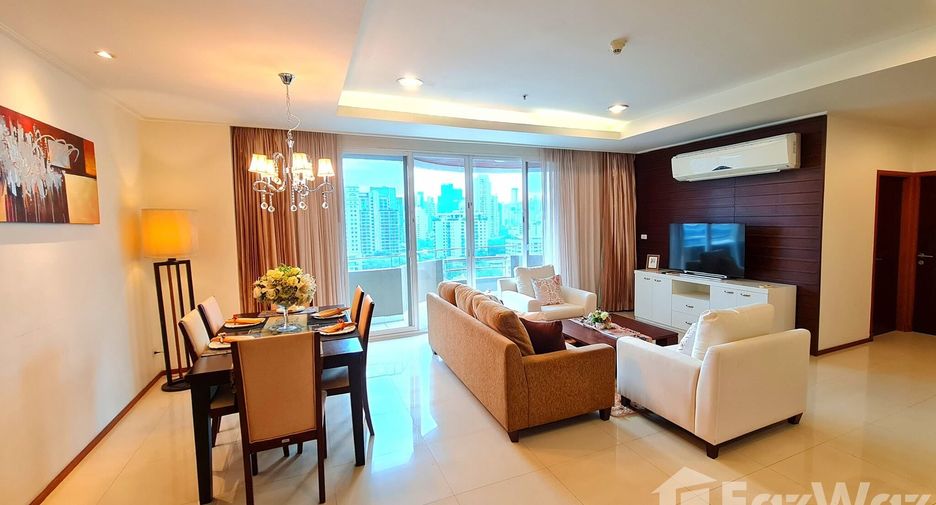For rent 3 bedrooms condo in Watthana, Bangkok