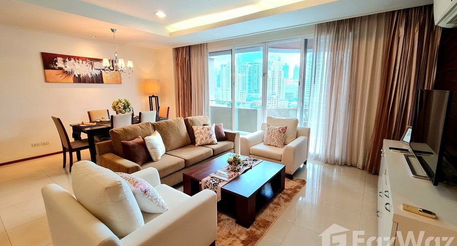 For rent 3 bedrooms condo in Watthana, Bangkok