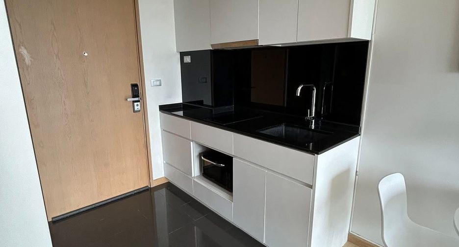 For rent 1 Beds condo in Watthana, Bangkok