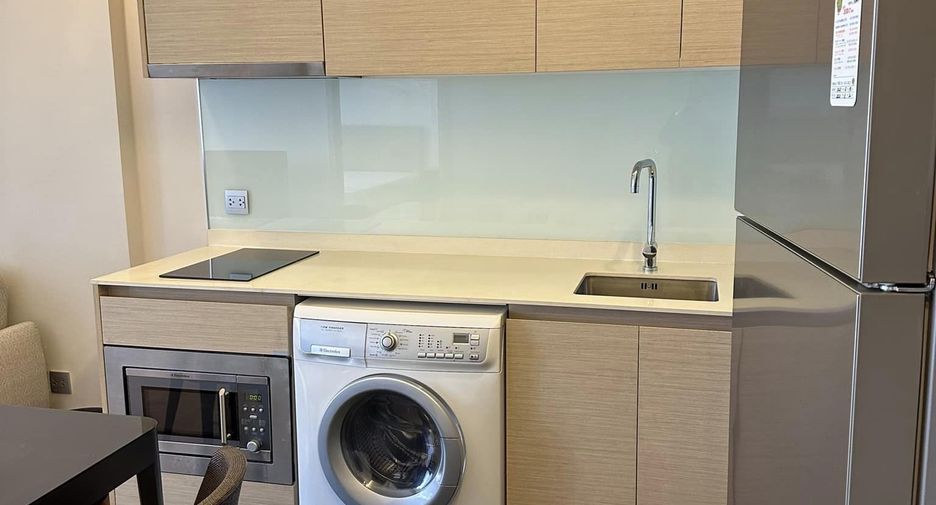 For rent 1 bed condo in Watthana, Bangkok