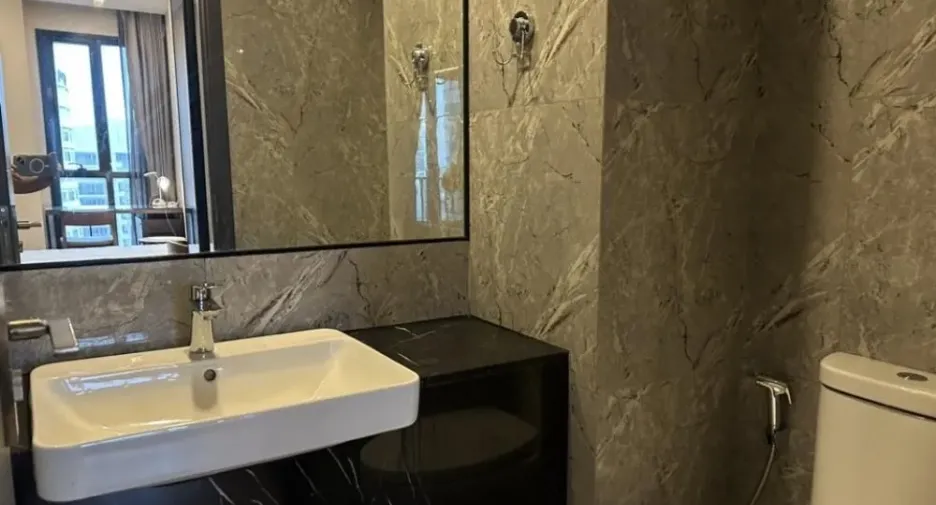 For rent 1 bed condo in Huai Khwang, Bangkok