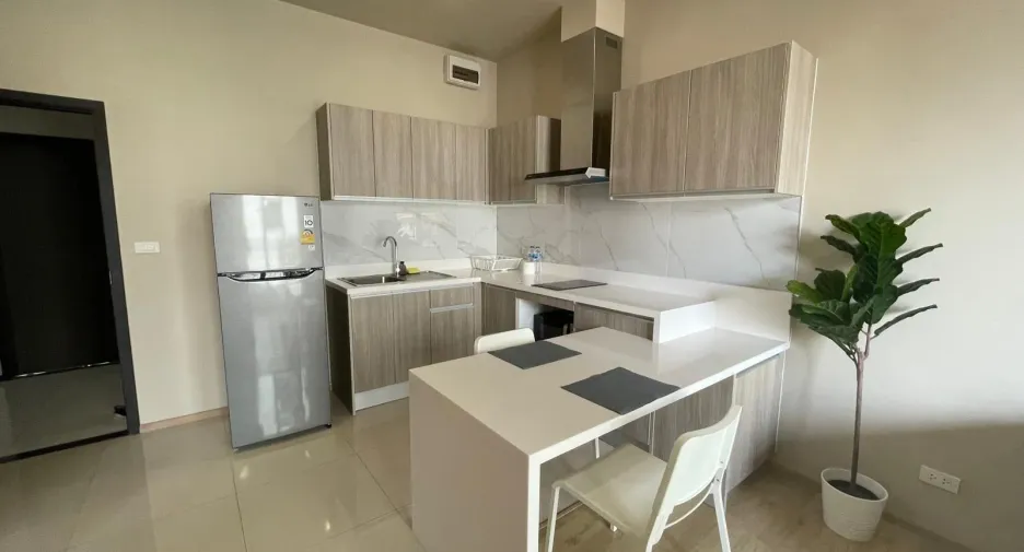 For rent 1 bed condo in Khlong Toei, Bangkok