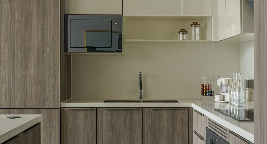 Condo en alquiler de 2 habitaciones en Khlong Toei, Bangkok
