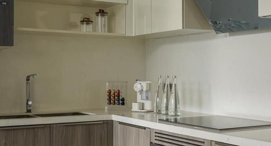 Condo en alquiler de 2 habitaciones en Khlong Toei, Bangkok