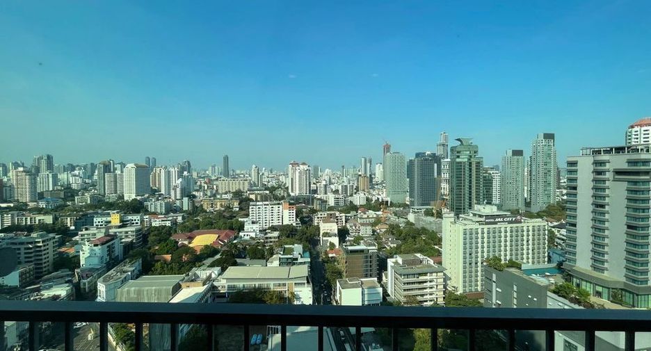For rent 1 bed condo in Khlong Toei, Bangkok