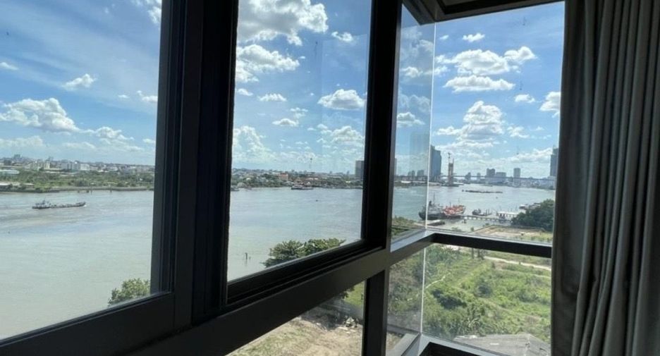 For rent 2 bedrooms condo in Yan Nawa, Bangkok