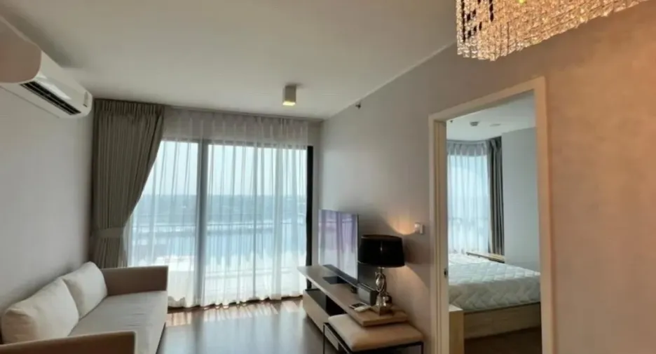 For rent 2 bedrooms condo in Yan Nawa, Bangkok