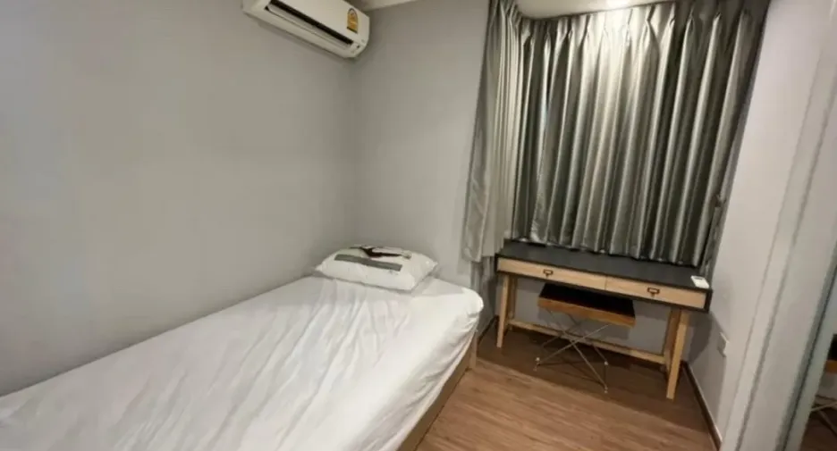 For rent 2 bedrooms condo in Yan Nawa, Bangkok