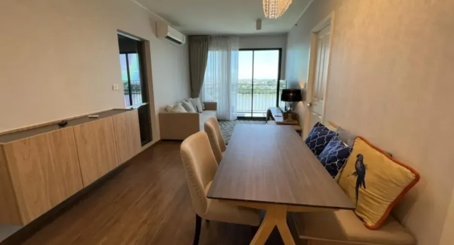 For rent 2 bedrooms condo in Yan Nawa, Bangkok