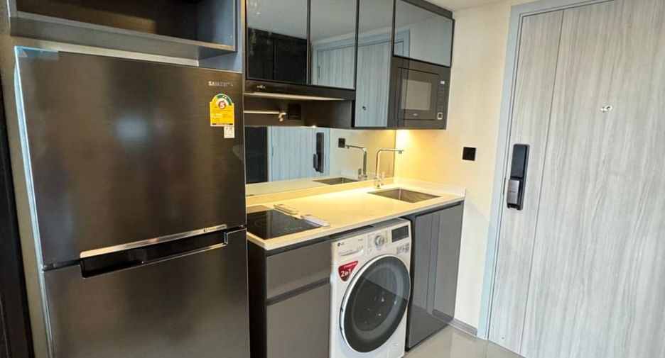 For rent 1 bed condo in Bang Rak, Bangkok