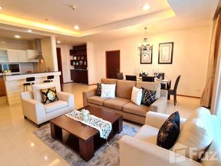 Apartamento en alquiler de 3 habitaciones en Watthana, Bangkok