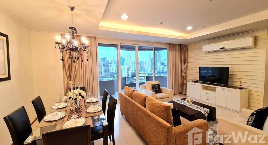 For rent 3 bedrooms apartment in Watthana, Bangkok