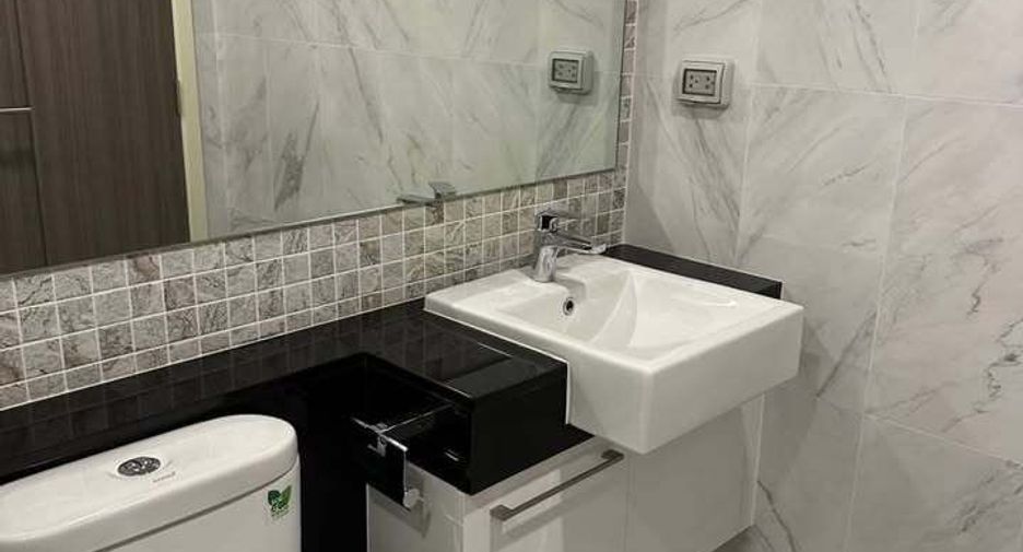 For rent 1 bed condo in Khlong San, Bangkok